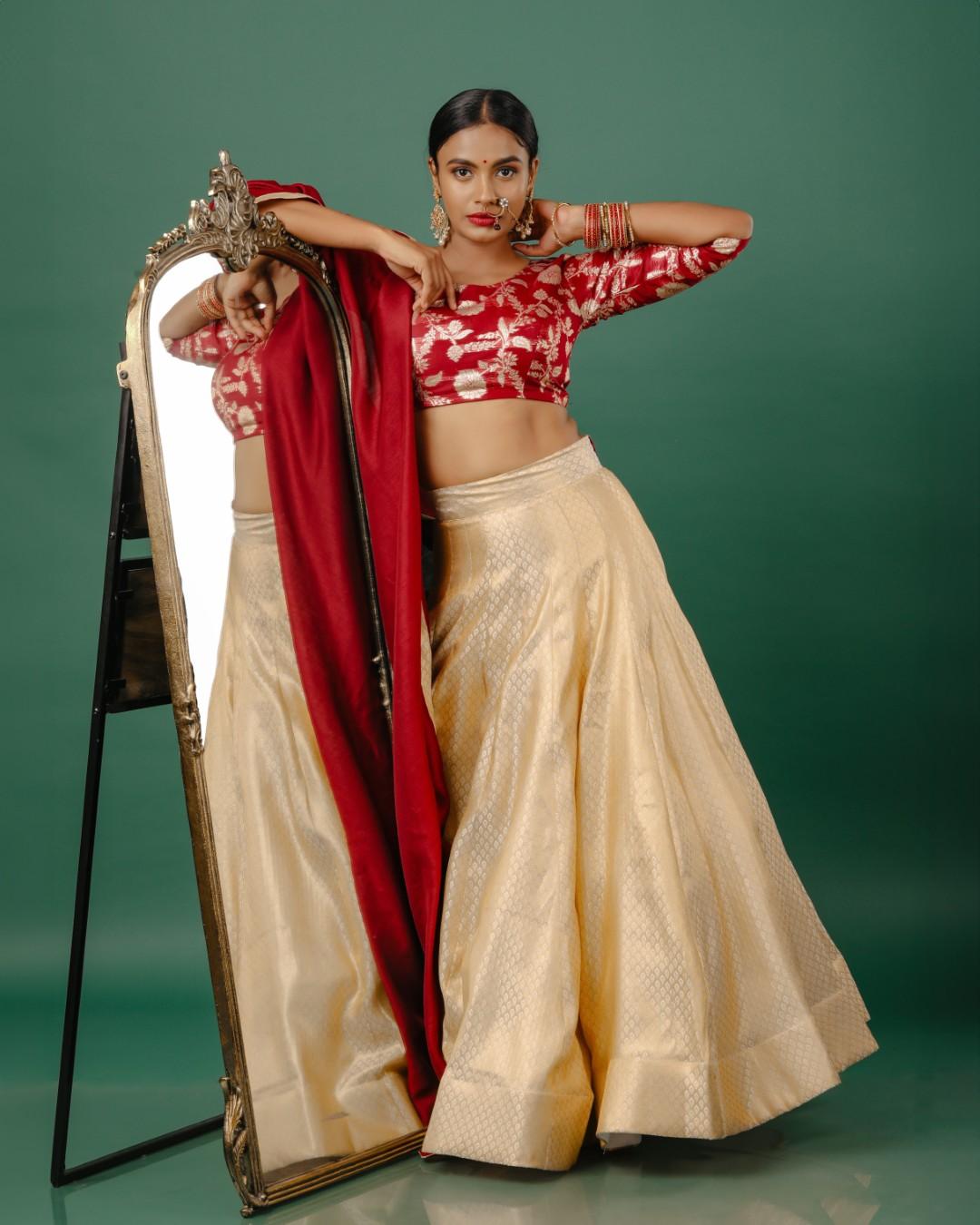 Sarika Silk Saree (Maroon Elegance)